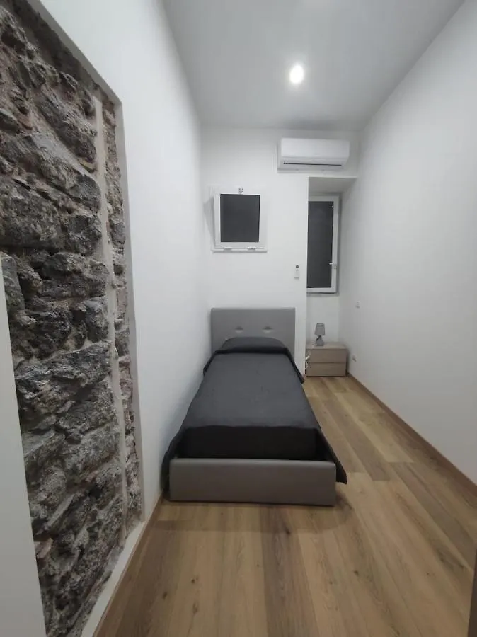 Elmi House Apartman Catania-Fontanarossai nemzetközi repülőtér